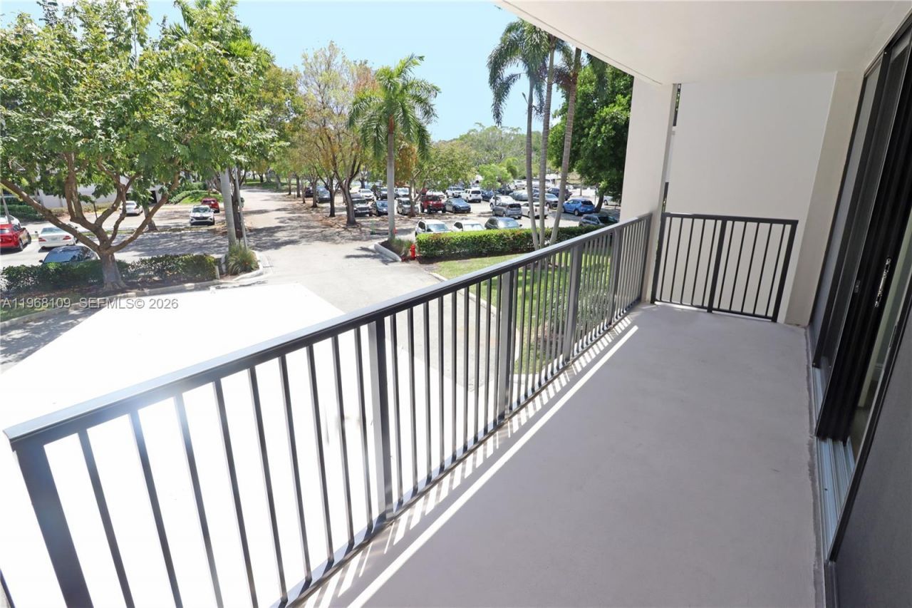 1301 River Reach Dr, Unit 214, Fort Lauderdale, FL 33315 Photo