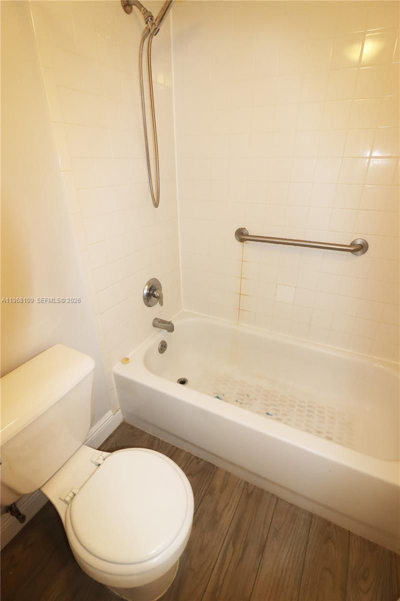 1301 River Reach Dr, Unit 214, Fort Lauderdale, FL 33315 Photo