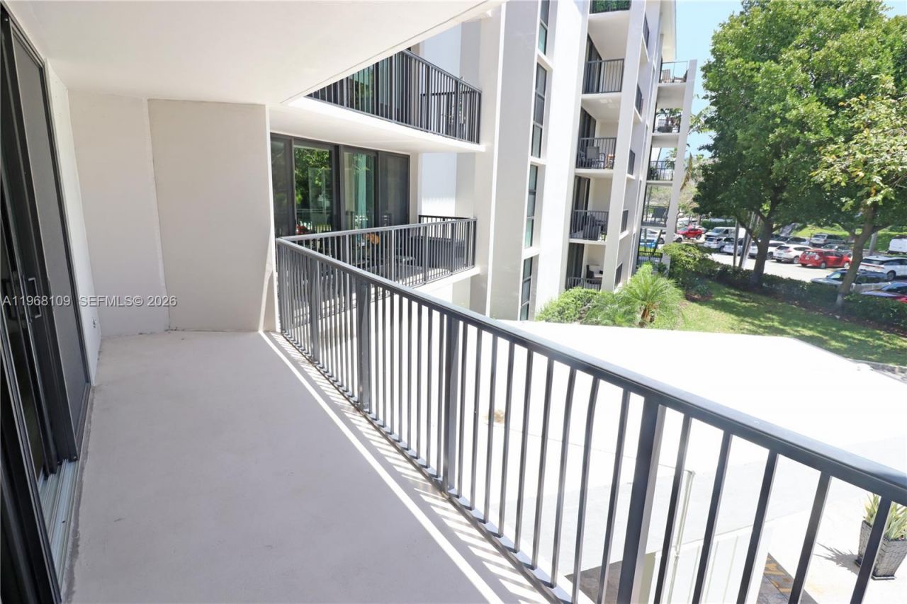 1301 River Reach Dr, Unit 214, Fort Lauderdale, FL 33315 Photo