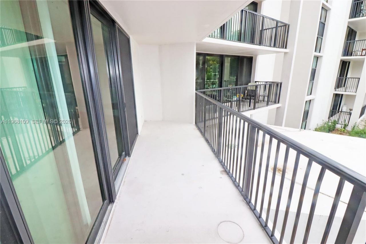 1301 River Reach Dr, Unit 214, Fort Lauderdale, FL 33315 Photo