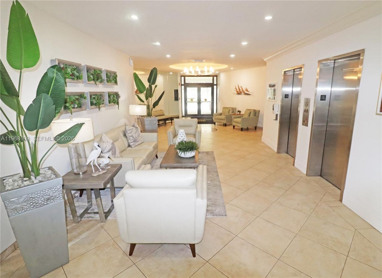 1301 River Reach Dr, Unit 214, Fort Lauderdale, FL 33315 Photo