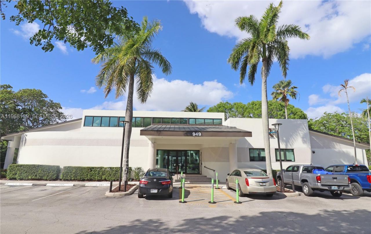 1301 River Reach Dr, Unit 214, Fort Lauderdale, FL 33315 Photo