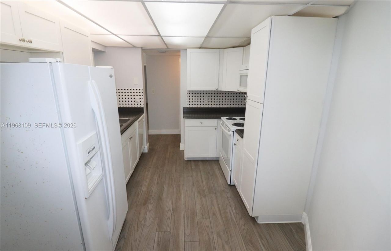 1301 River Reach Dr, Unit 214, Fort Lauderdale, FL 33315 Photo