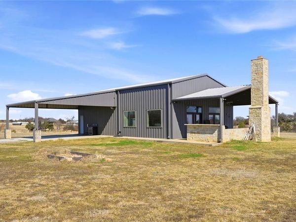 140 Turkey Farm Road, Whitesboro, TX 76273