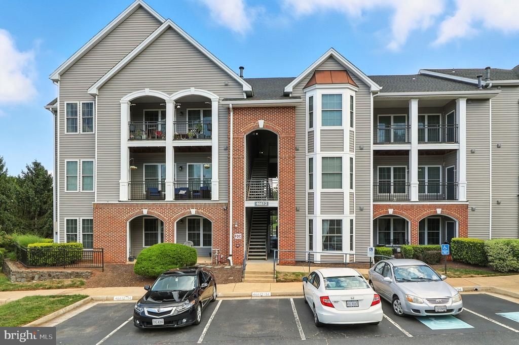46612 Drysdale Terrace, Unit 302, Sterling, VA 20165 Main Photo