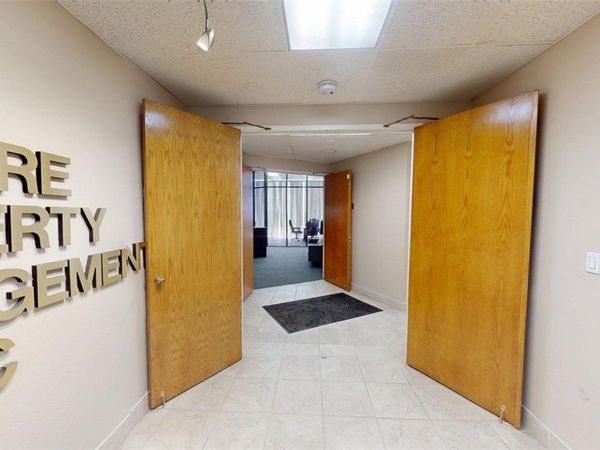 411 Lakewood Circle , Colorado Springs, CO 80910