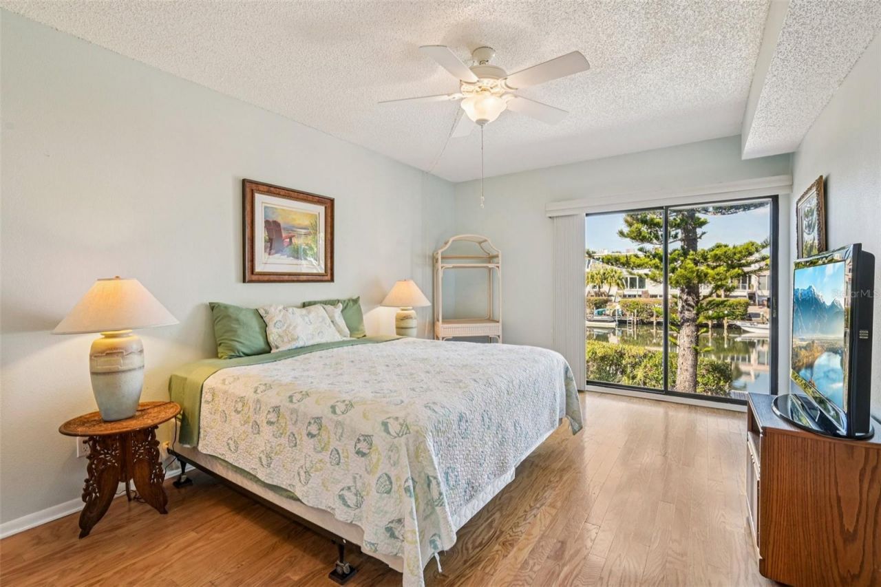 3701 East Bay Drive, Unit 5, Holmes Beach, FL 34217 Photo