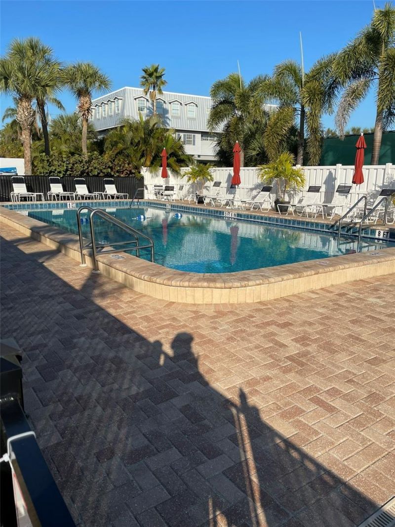 3701 East Bay Drive, Unit 5, Holmes Beach, FL 34217 Photo