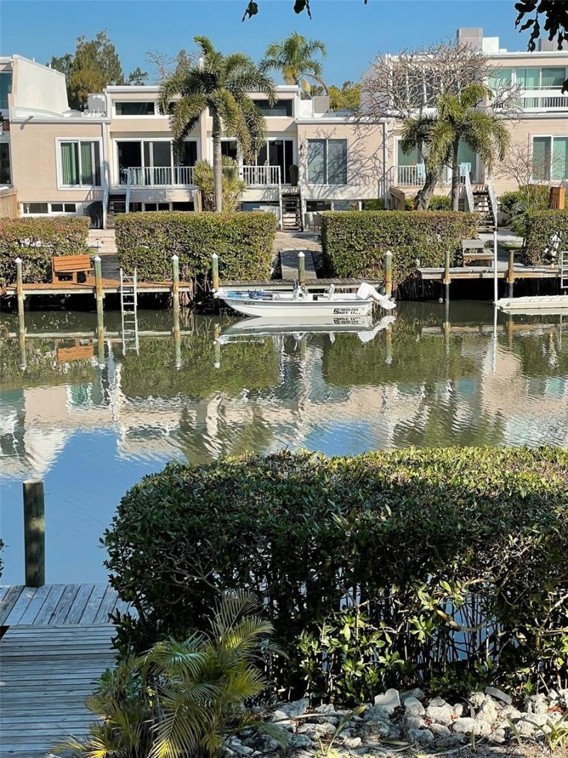 3701 East Bay Drive, Unit 5, Holmes Beach, FL 34217 Photo