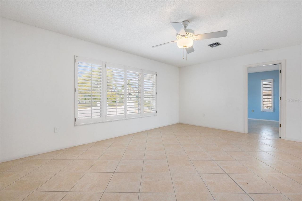 8219 Timber Lake Lane, Sarasota, FL 34243 Photo