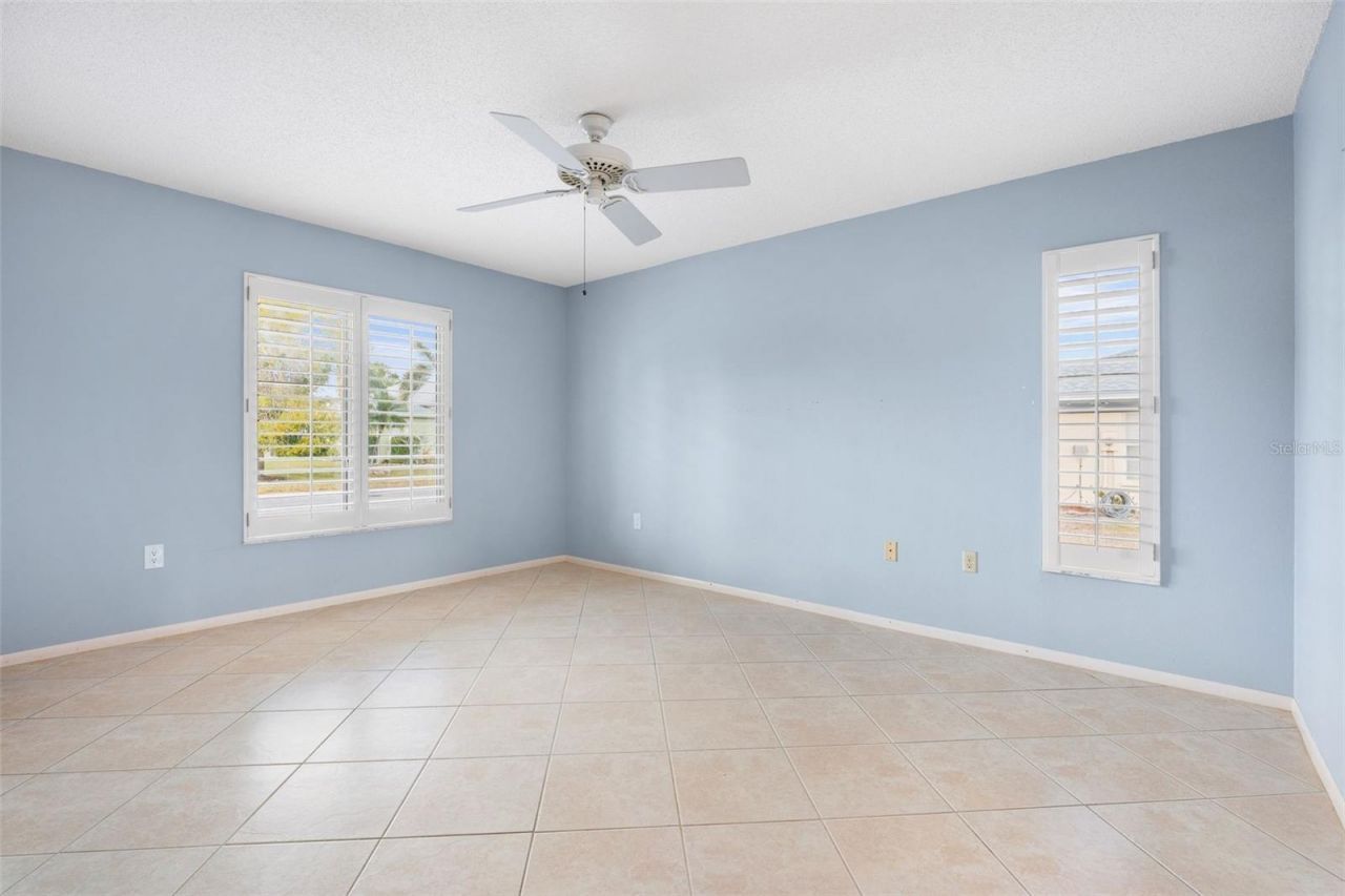 8219 Timber Lake Lane, Sarasota, FL 34243 Photo