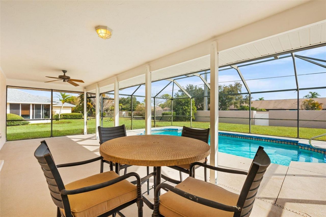 8219 Timber Lake Lane, Sarasota, FL 34243 Photo