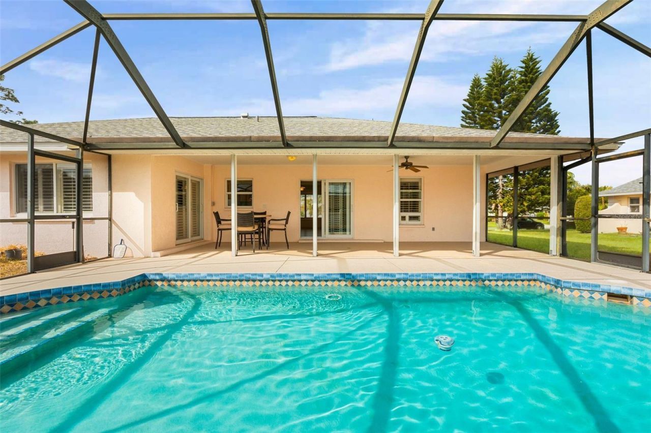 8219 Timber Lake Lane, Sarasota, FL 34243 Photo