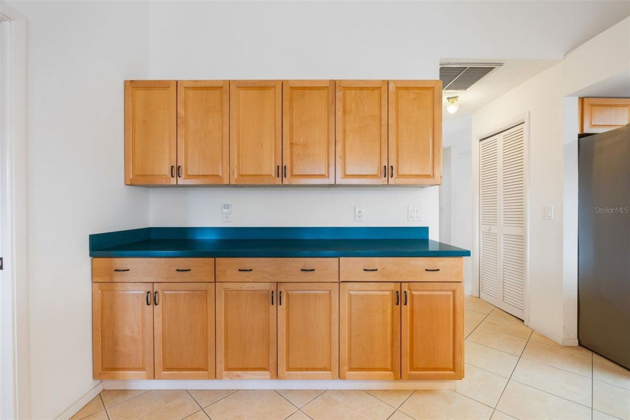 8219 Timber Lake Lane, Sarasota, FL 34243 Photo