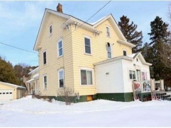 33 Grand Avenue, Swanton, VT 05488