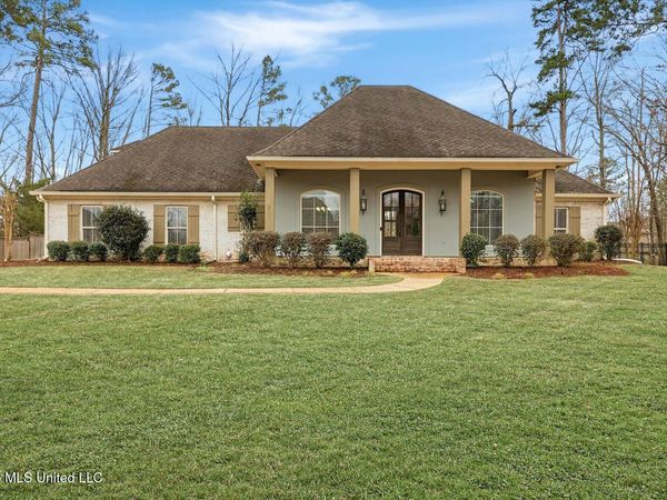 1002 Eastview Cove, Brandon, MS 39042