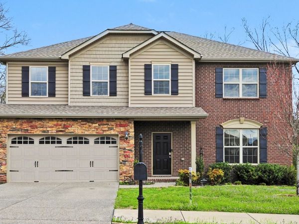 212 Leah Ct, Gallatin, TN 37066