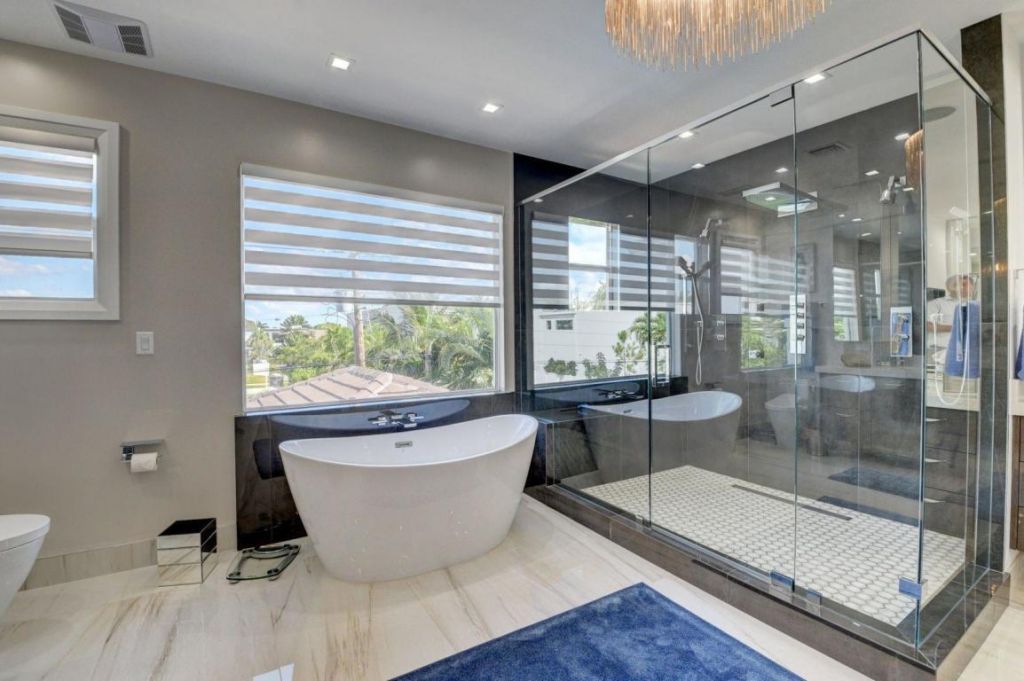 255 NE 3rd Court, Boca Raton, FL 33432 Photo