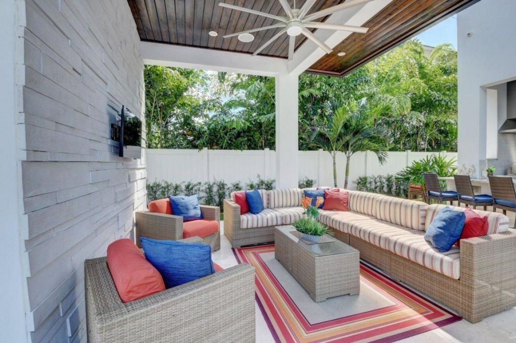 255 NE 3rd Court, Boca Raton, FL 33432 Photo