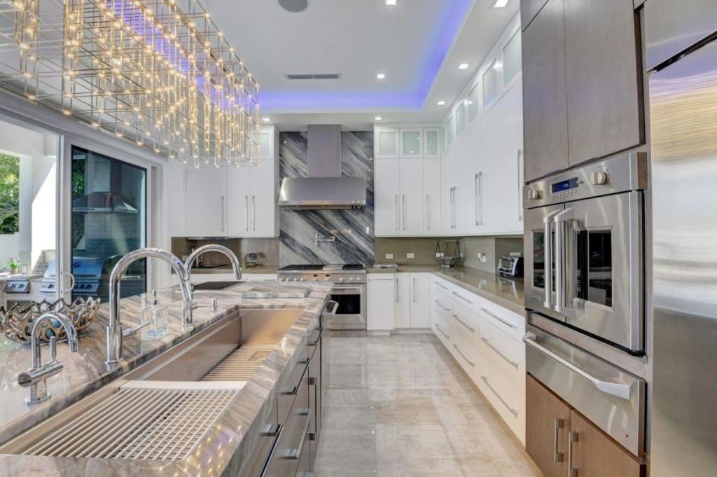 255 NE 3rd Court, Boca Raton, FL 33432 Photo