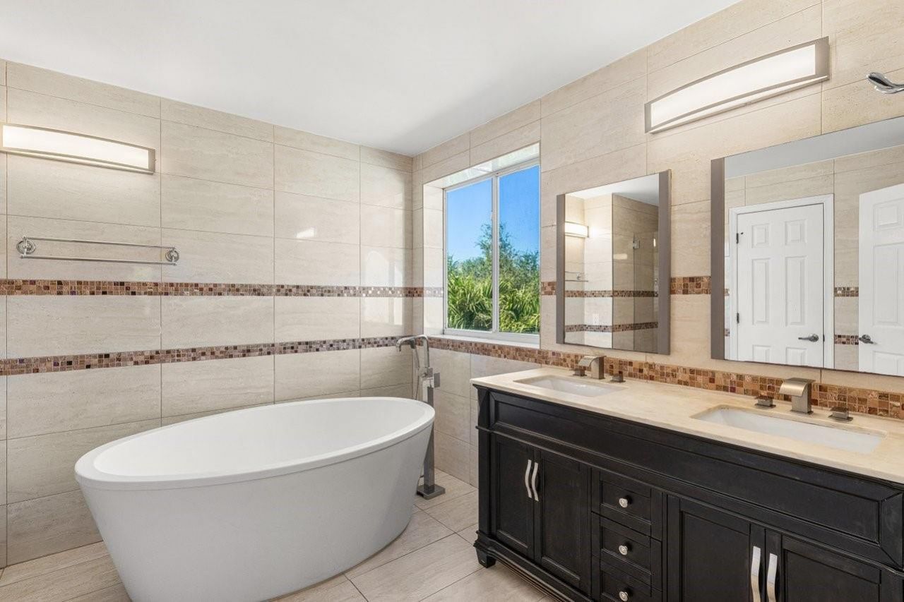 1325 Camellia Circle, Weston, FL 33326 Photo