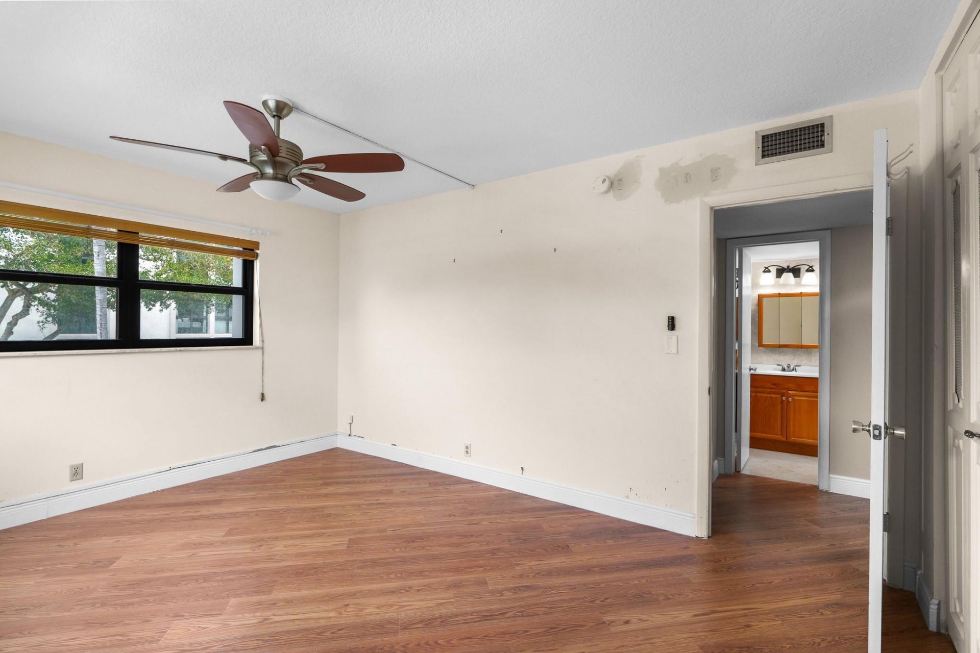 1000 River Reach Drive, Unit 212, Fort Lauderdale, FL 33315 Photo