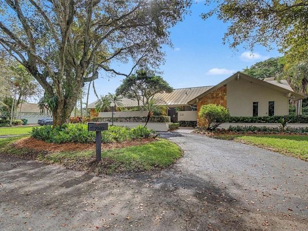 7940 SW 172nd Ter, Palmetto Bay, FL 33157