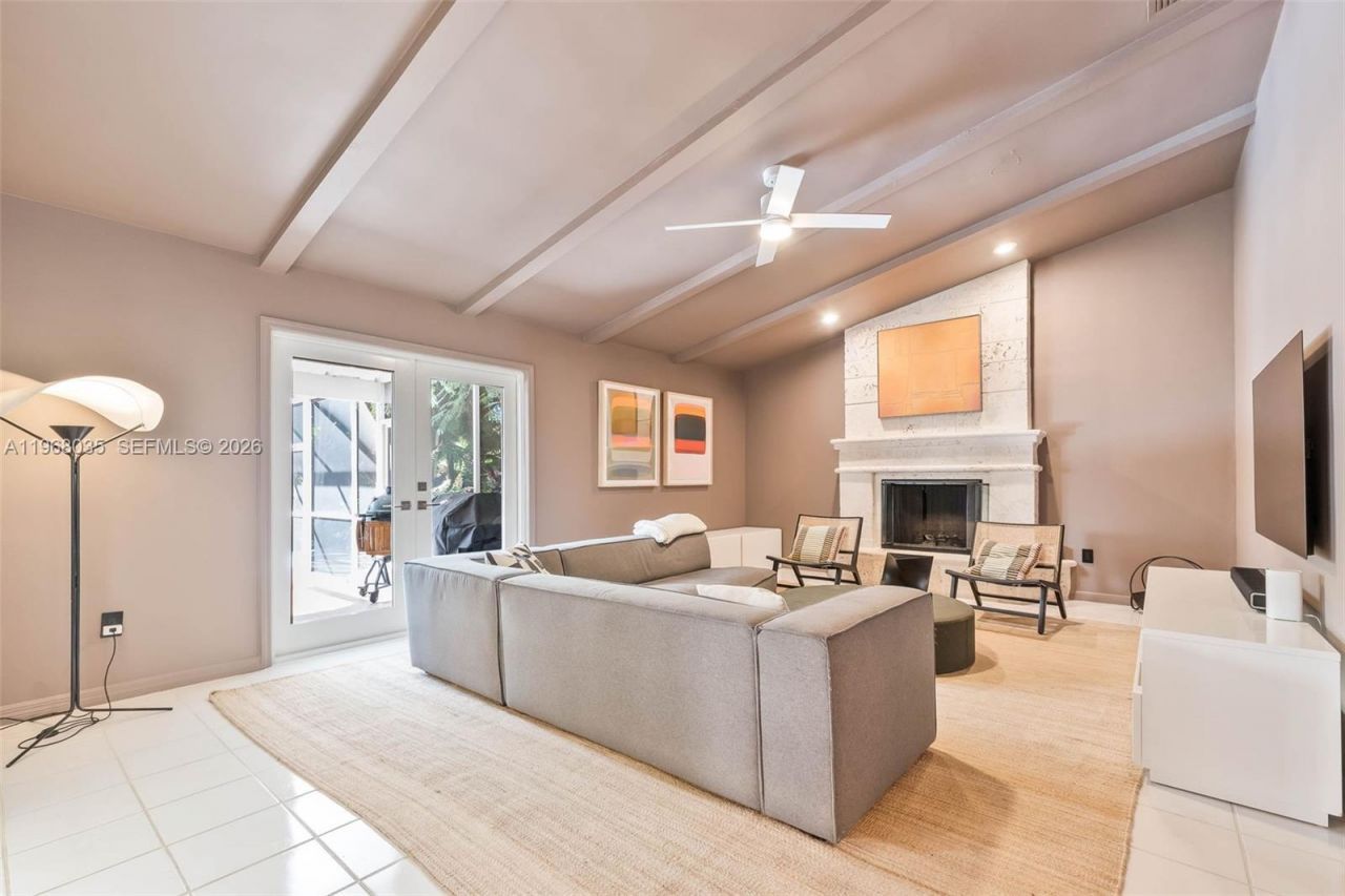 7940 SW 172nd Ter, Palmetto Bay, FL 33157 Photo