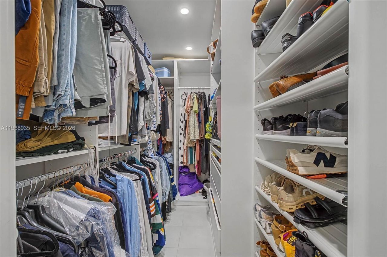 7940 SW 172nd Ter, Palmetto Bay, FL 33157 Photo