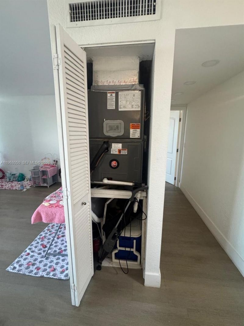 2020 NE 135th St, Unit 811, North Miami, FL 33181 Photo