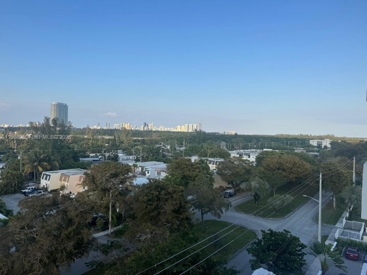 2020 NE 135th St, Unit 811, North Miami, FL 33181 Photo