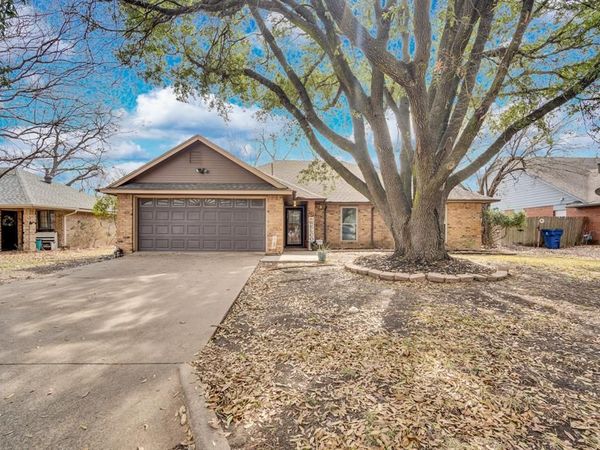 202 Morene Avenue, Waxahachie, TX 75165