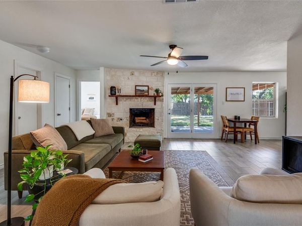 1906 Woodoak Drive, Irving, TX 75060