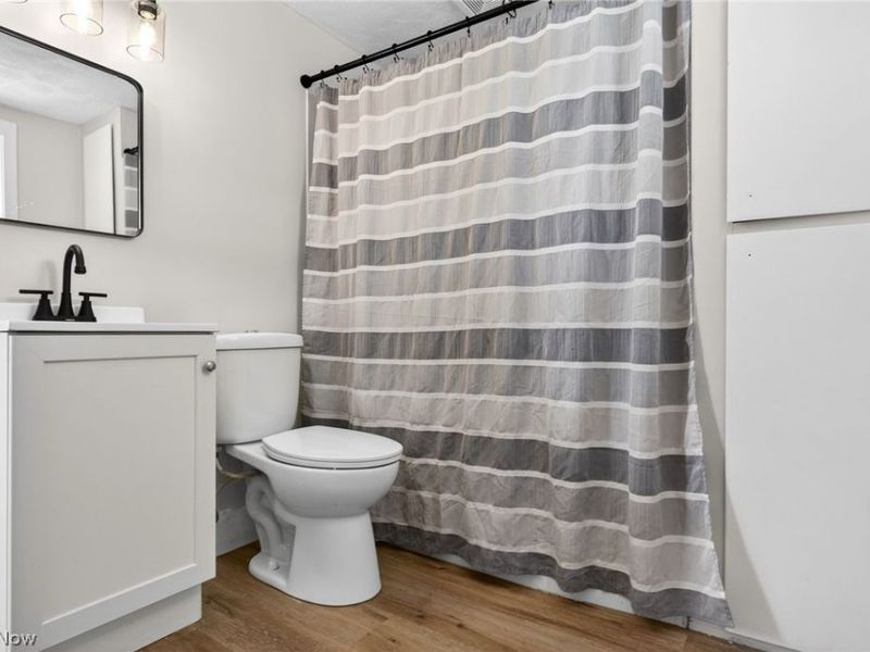 225 S Main Street, Spencer, OH 44275 Photo 21