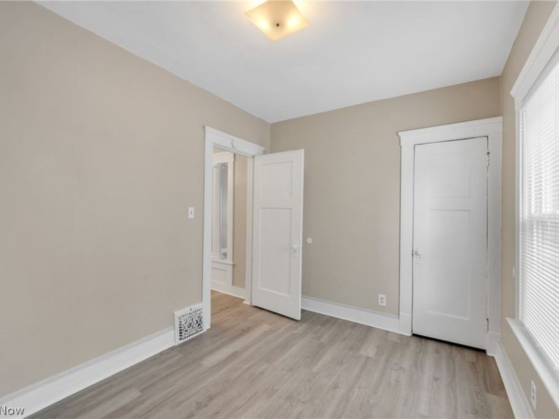 3011 Bradwell Avenue, Cleveland, OH 44109 Photo 17