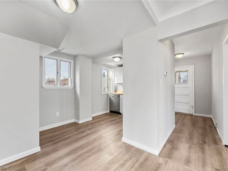 19417 Mohawk Avenue, Cleveland, OH 44119 Photo 15