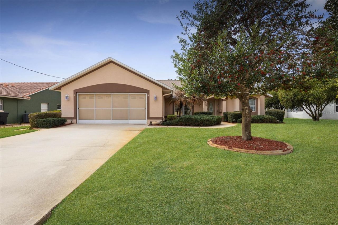 10 Barring, Palm Coast, FL 32137 Main Photo