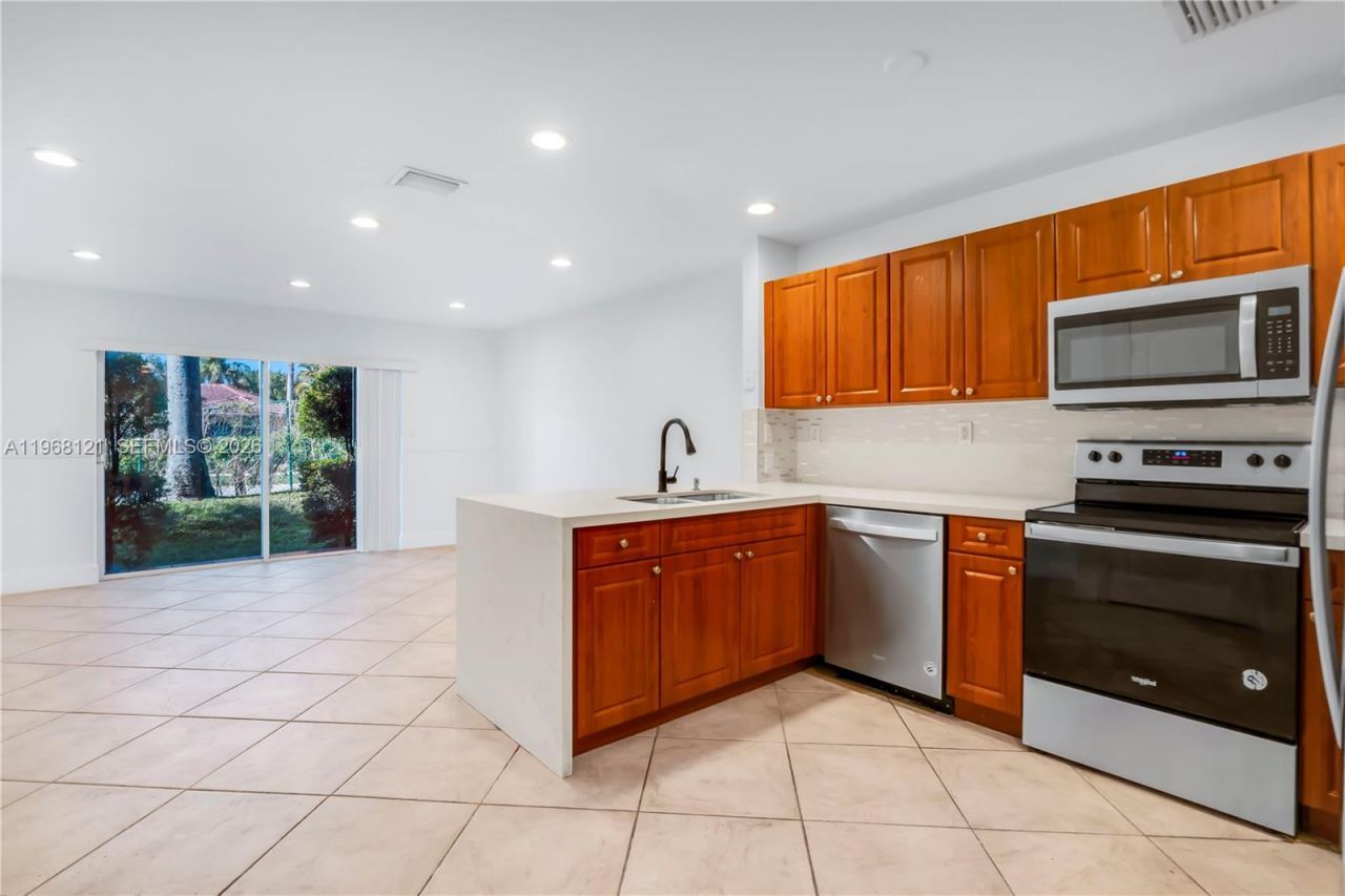 3186 SW 129th Ter, Unit 113, Miramar, FL 33027 Photo