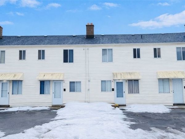 7 Trent Sq, Buffalo, NY 14225