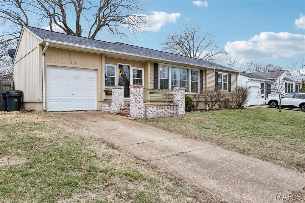 6119 Archwood Lane, Saint Louis, MO 63123 Main Photo