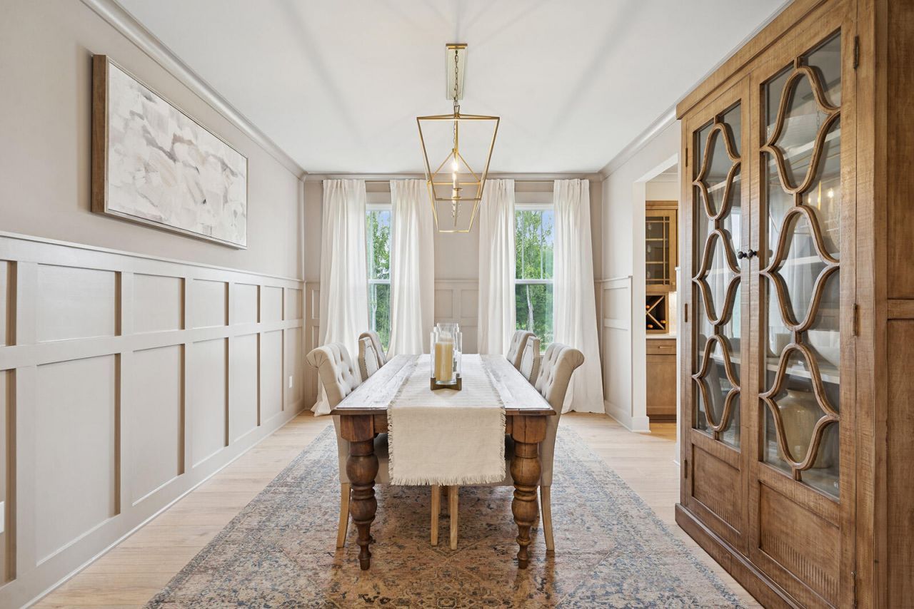 4010 Grange Circle Photo 7