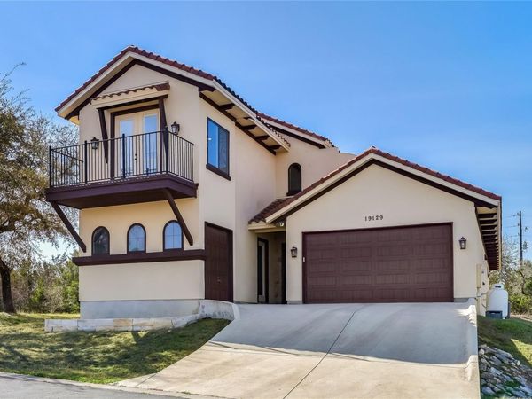 19129 Camelot Woods CV, Lago Vista, TX 78645