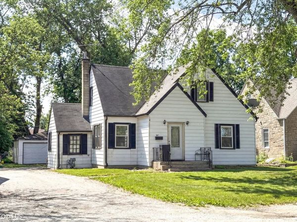 10417 W Palmer Avenue, Melrose Park, IL 60164