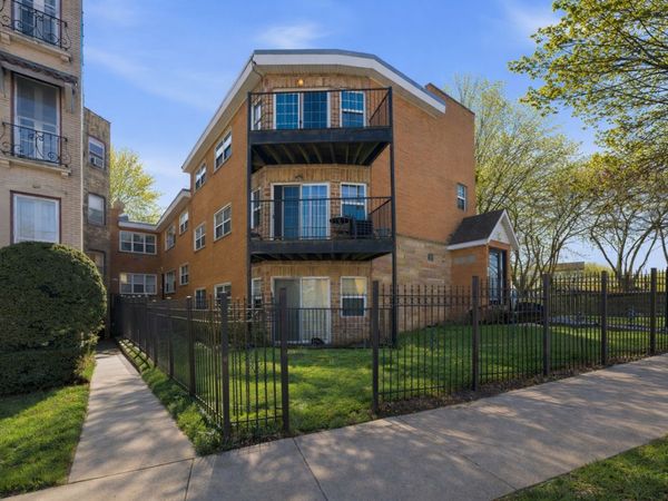 1937 W Pratt Boulevard, Unit 2N, Chicago, IL 60626