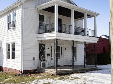 264 Broadway Street, Irvine, KY 40336