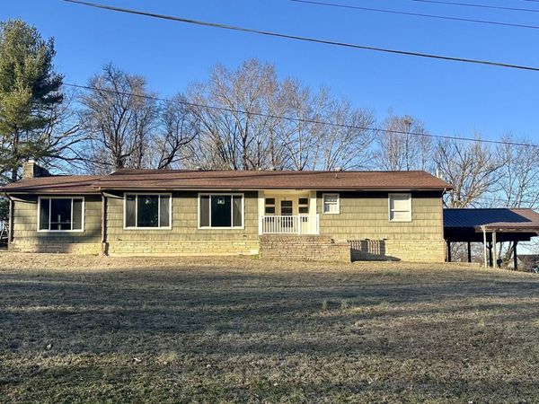 904 Race Street , Thayer, MO 65791