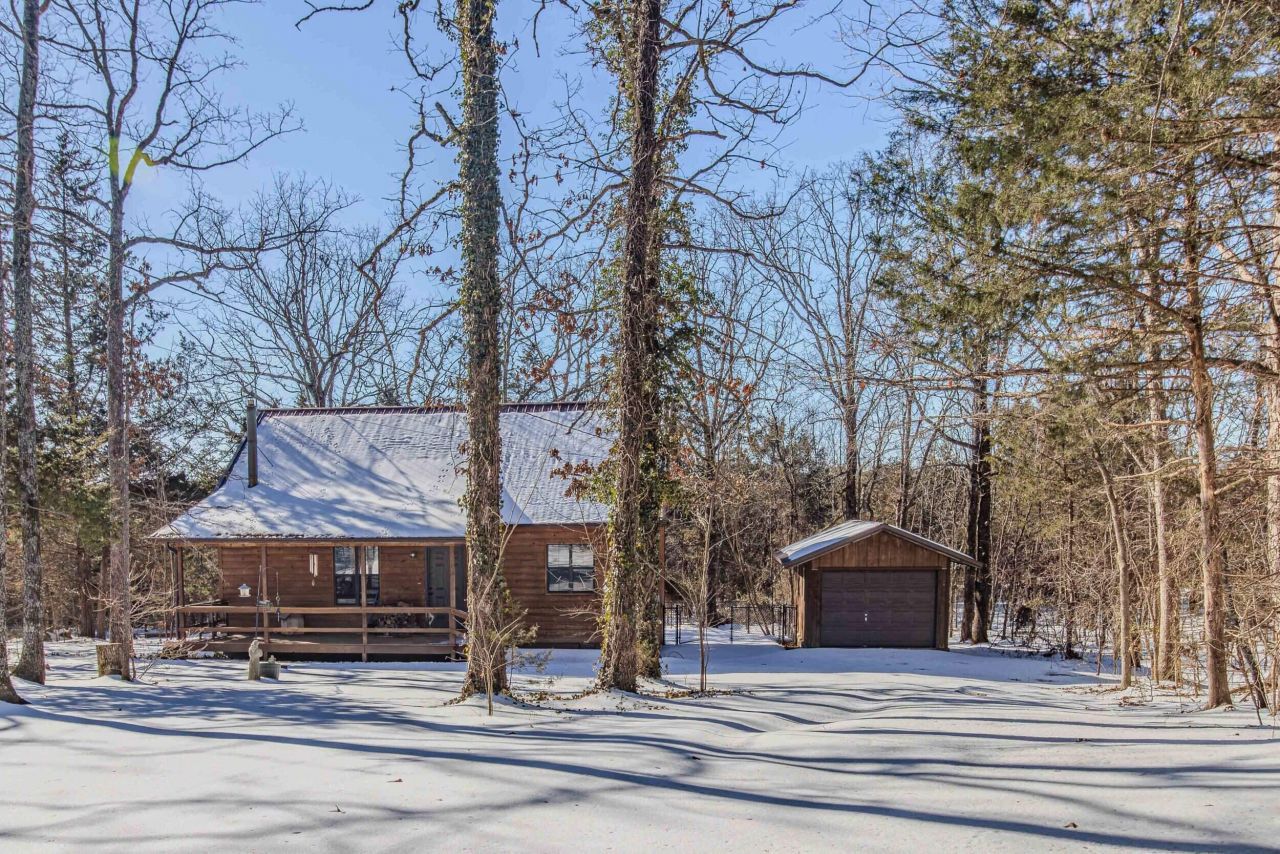 1017 Peace Valley Road, Ash Flat, AR 72513 Main Photo