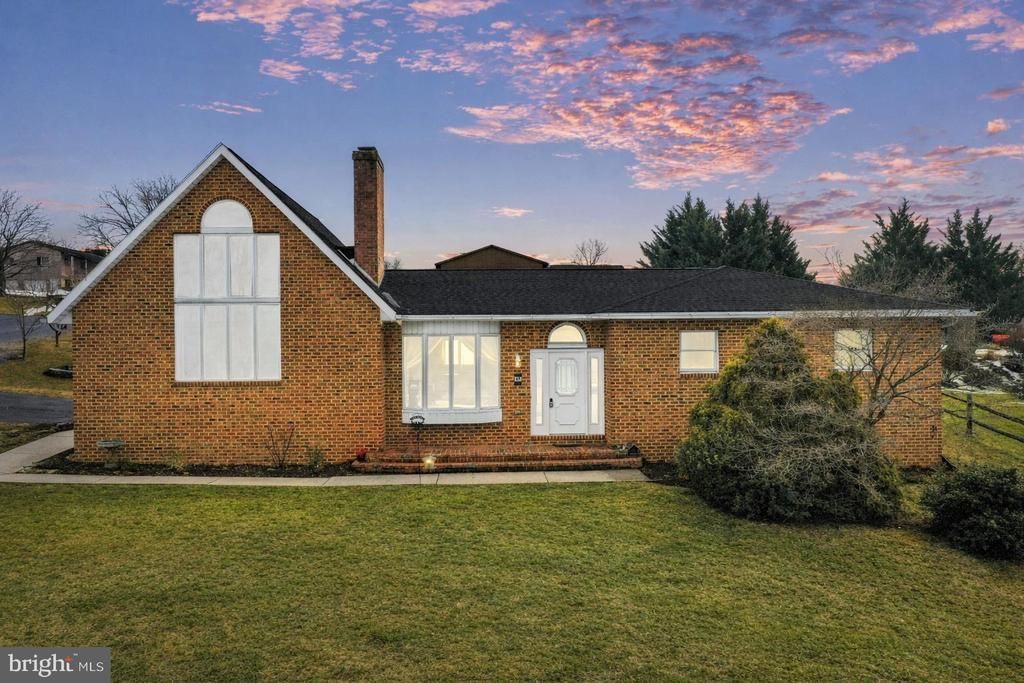 47 Emerald Drive, Chambersburg, PA 17202 Main Photo