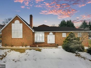 47 EMERALD DRIVE, CHAMBERSBURG, PA 17202