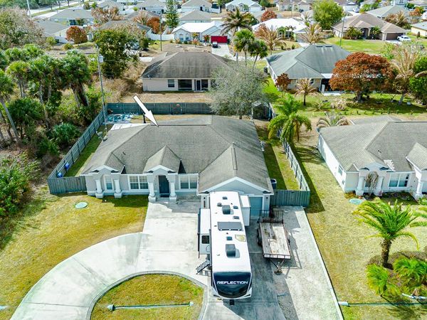 4582 SW Uleta Street, Port Saint Lucie, FL 34953